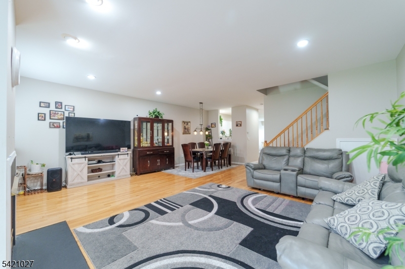 Hunting Meadow - Residential