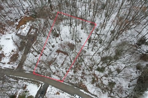 MLS: 3933524