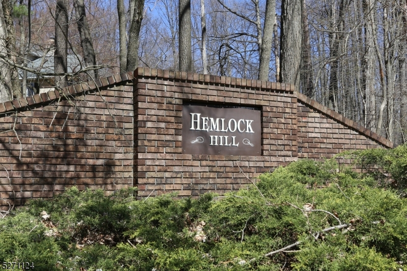 Hemlock Hills - Residential