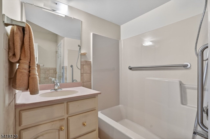 Fox Hills - Residential