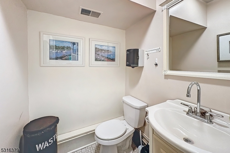 Crossroads Prof Center - Commercial Sale