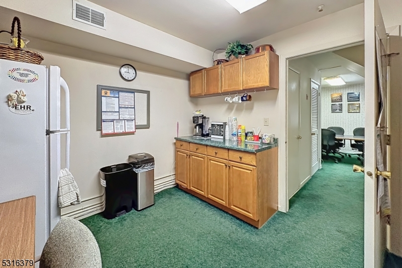 Crossroads Prof Center - Commercial Sale