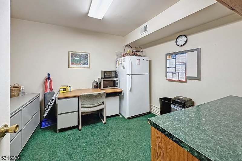 Crossroads Prof Center - Commercial Sale