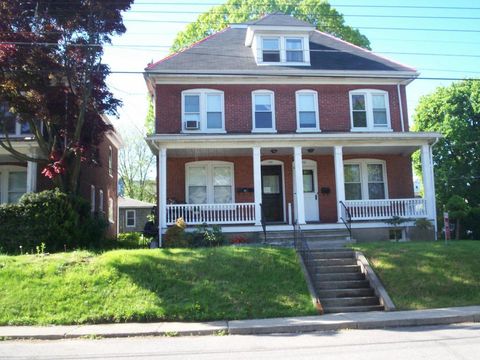 12 Bock Ave Newark City NJ 07112