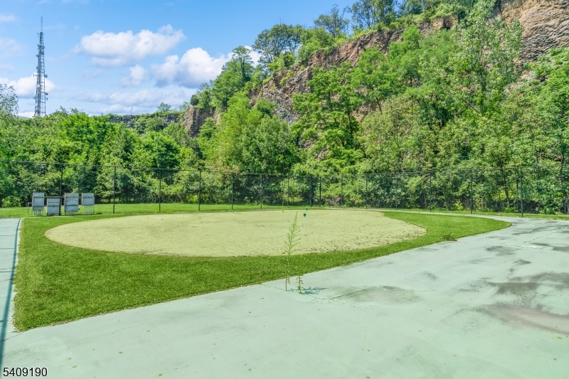 Crown View Manor - Residential