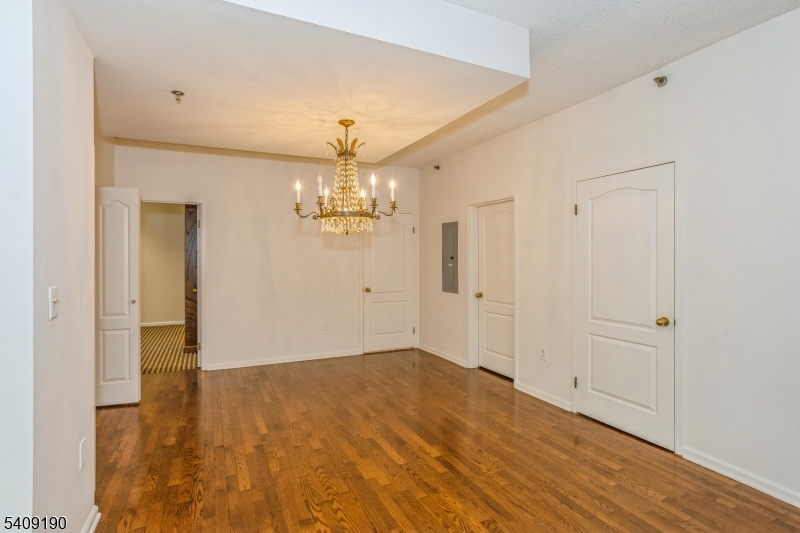 Crown View Manor - Residential