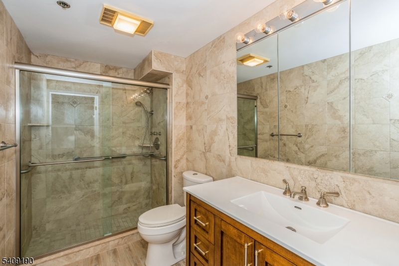 Crown View Manor - Residential