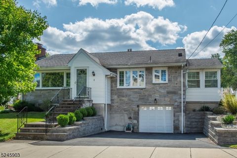 1 Walnut St, Little Falls Twp., NJ 07424 - MLS#: 3865722
