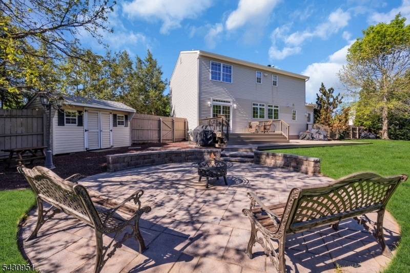 Brentwood Hills - Residential