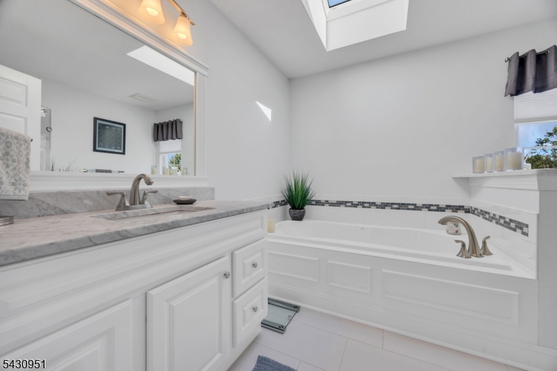 Brentwood Hills - Residential