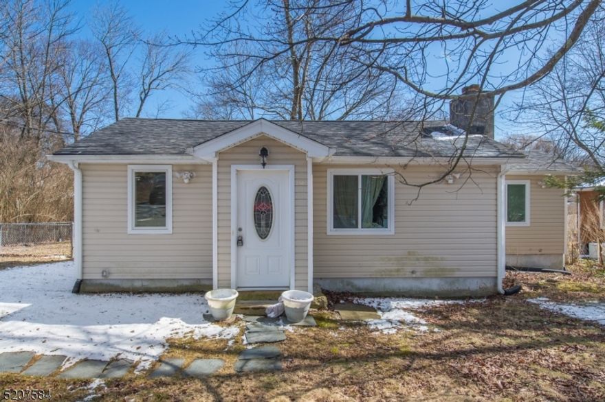 BACK ON THE MARKET!!Beautifully renovated in 2018 2 bedroom 1 bath ranch in the Highland Lakes section of Vernon Township. Home boasts open floor plan, recessed lighting, high efficient heating/cooling, Quartz Countertops and Stainless Steel appliances. Cozy up in front of your fireplace or hang out in the formal diming room or back deck. Highland lakes offers access to beaches, lake, clubhouse, tennis courts and playground.