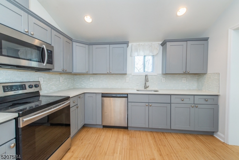 HIGHLAND LAKES - Residential