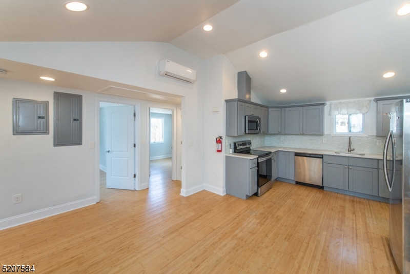 HIGHLAND LAKES - Residential