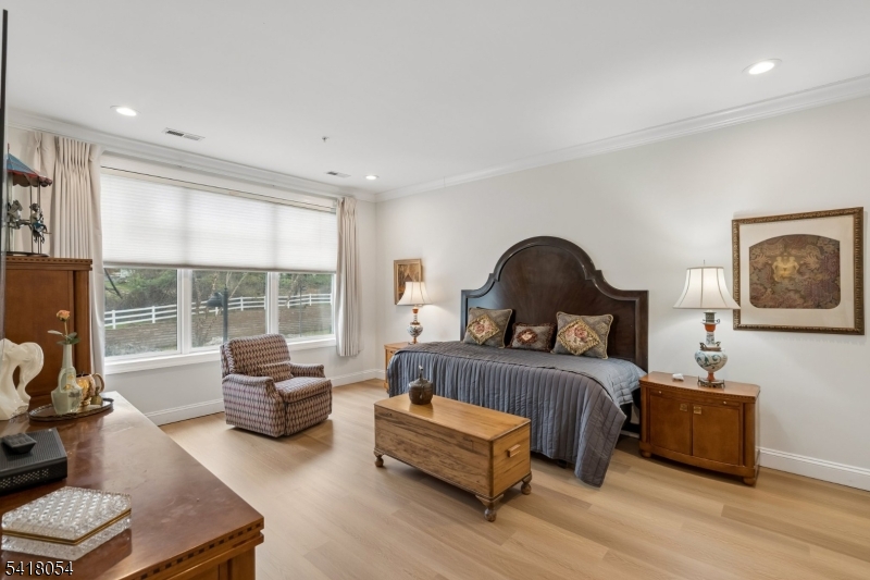 The Pointe - Residential