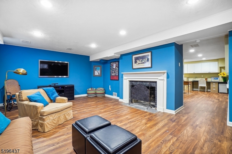 Memorial Field - Residential