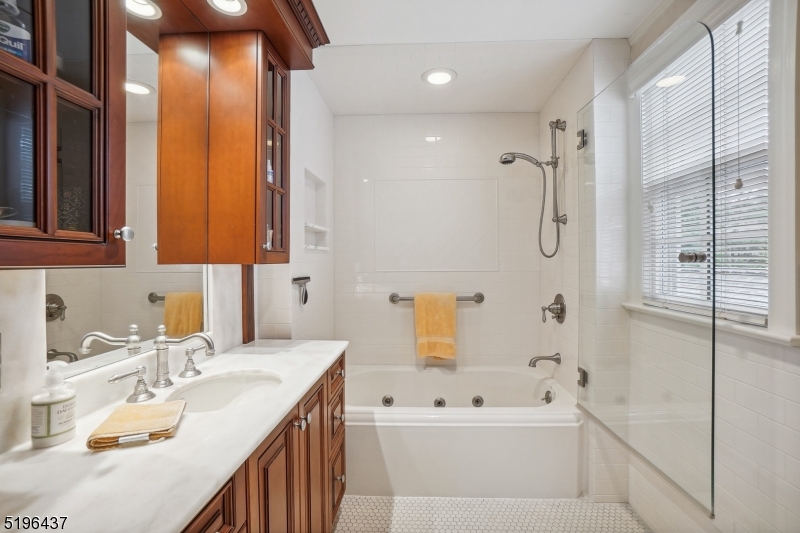 Memorial Field - Residential