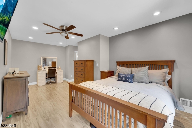 Overlook Village - Residential Lease