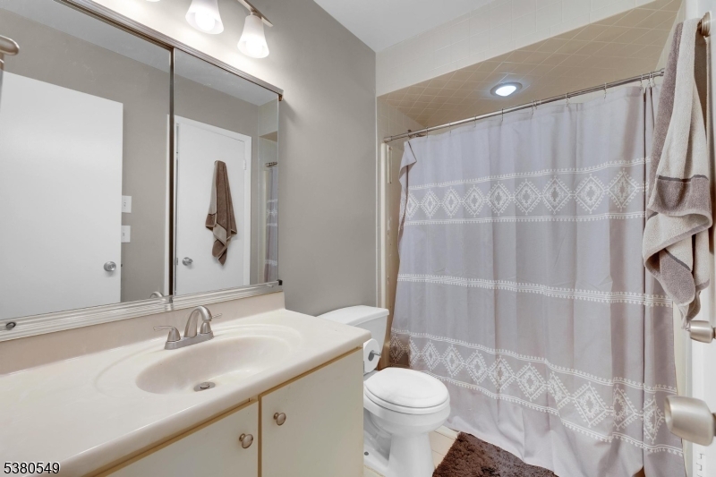 Overlook Village - Residential Lease