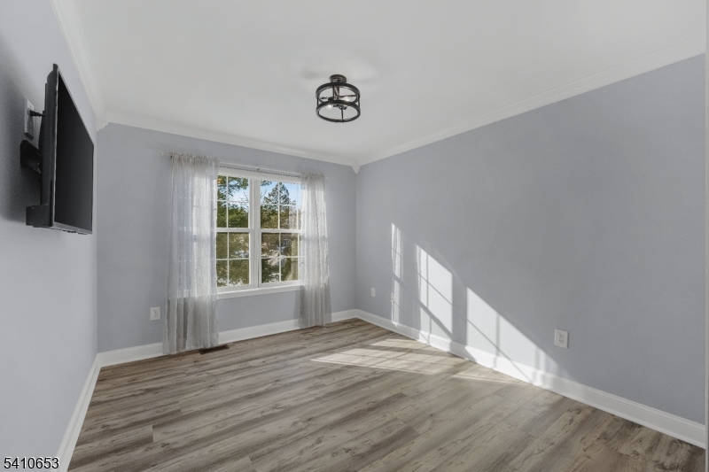 Hamilton Crest - Residential