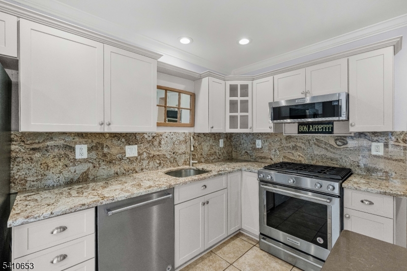 Hamilton Crest - Residential