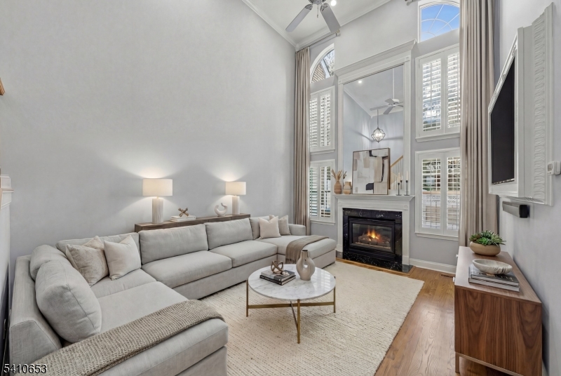 Hamilton Crest - Residential