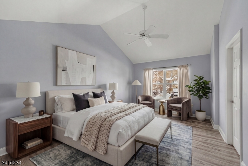 Hamilton Crest - Residential