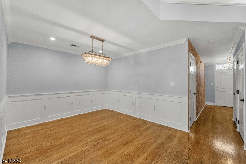 Hamilton Crest - Residential