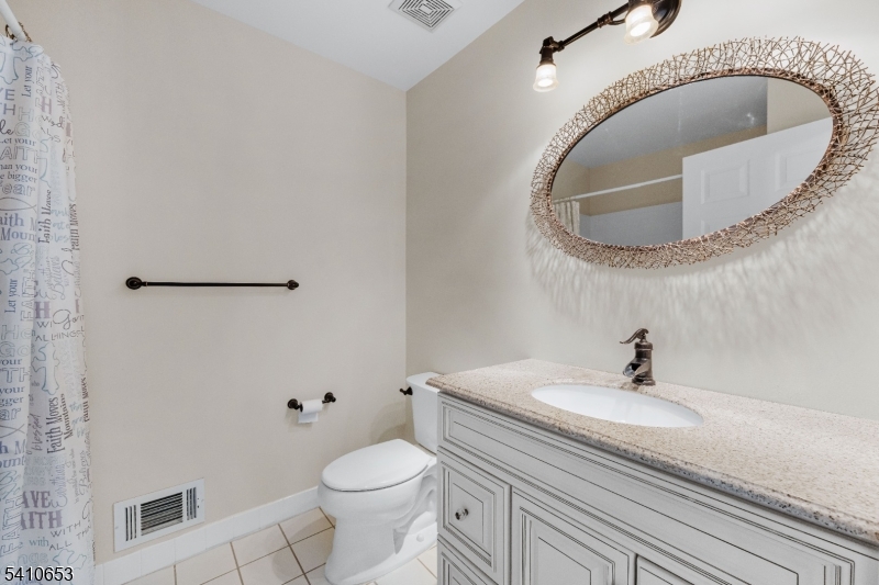 Hamilton Crest - Residential