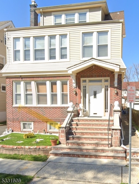 This well-maintained apartment features 2 spacious bedrooms, a cozy living room, a kitchen, and a full bathroom. Situated on a quiet street in Newark, it offers a peaceful living environment while being conveniently located near Seton Hall University and public transportation options.