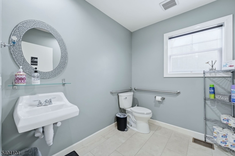 Vauxhall - Commercial Sale