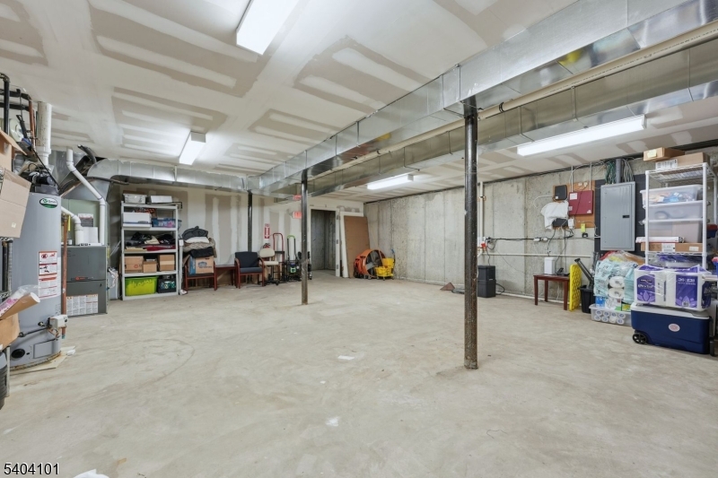 Vauxhall - Commercial Sale