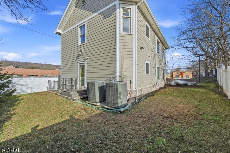 Vauxhall - Commercial Sale