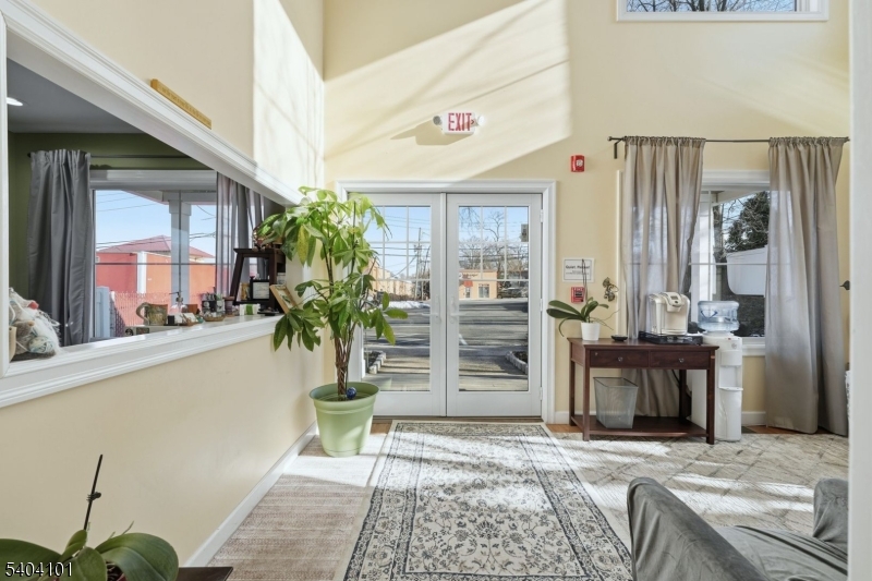 Vauxhall - Commercial Sale