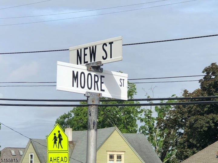 Photo 1 of 4 — 7 New St, Hampton Boro, NJ 08827