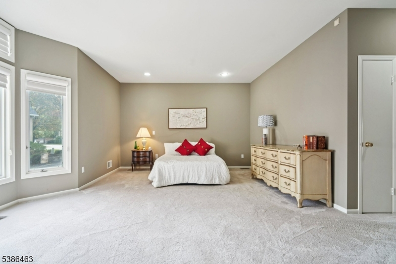 Crystal Woods - Residential