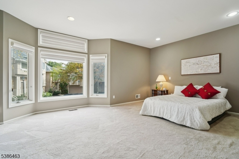 Crystal Woods - Residential