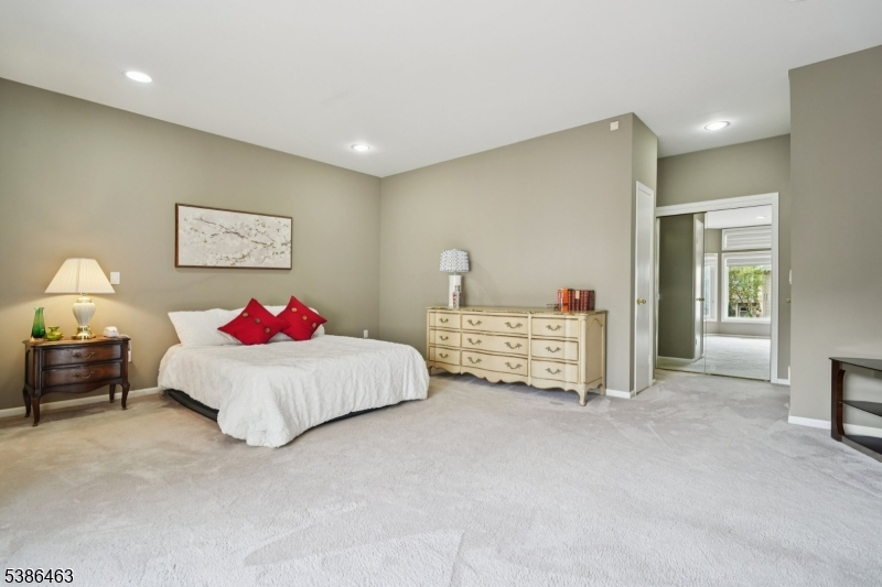 Crystal Woods - Residential