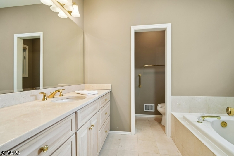 Crystal Woods - Residential