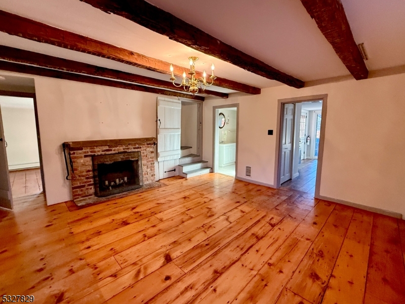 GLADSTONE - Residential