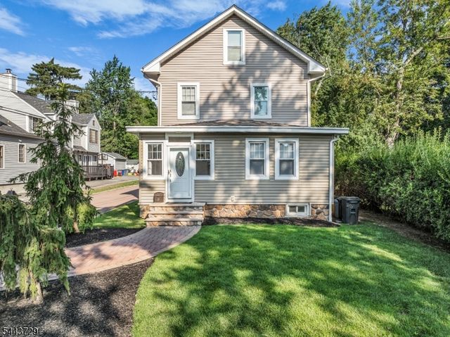 22 Personette St 1