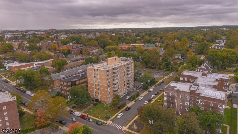 Polonaise Condominiums - Residential