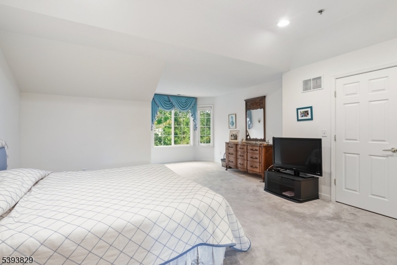 The Pointe - Residential