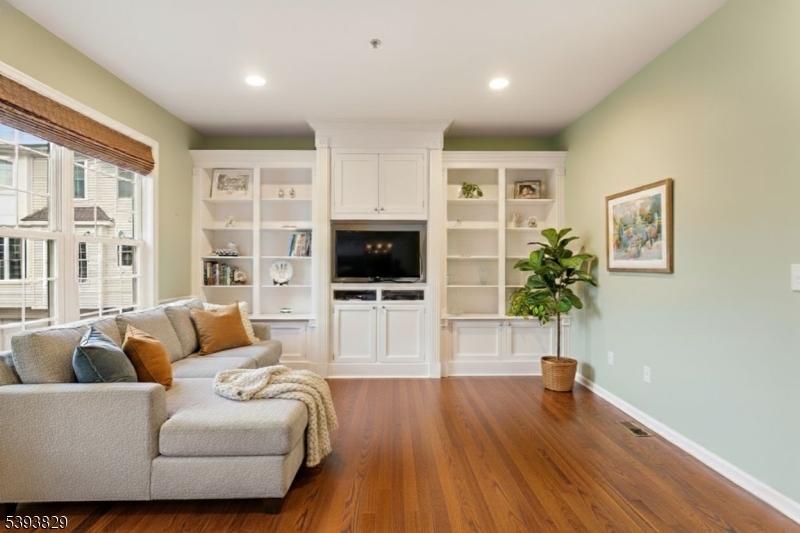 The Pointe - Residential