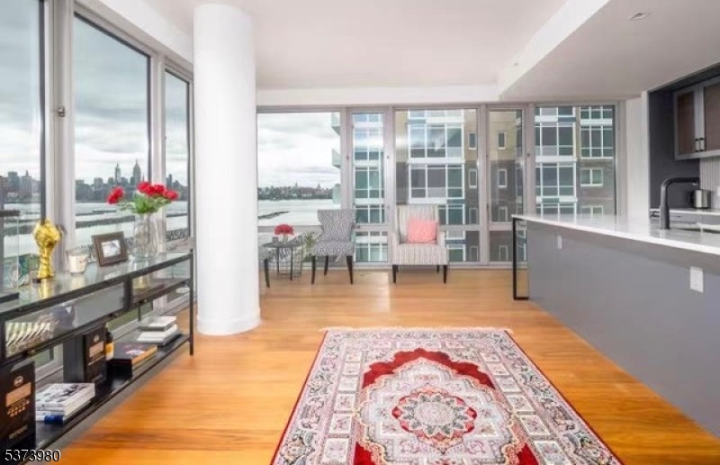 Newport - Residential