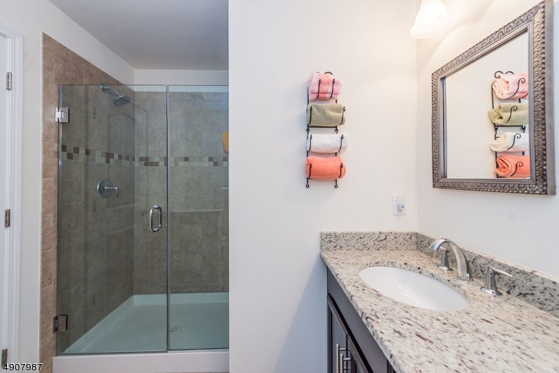 Mountain Ridge - Residential