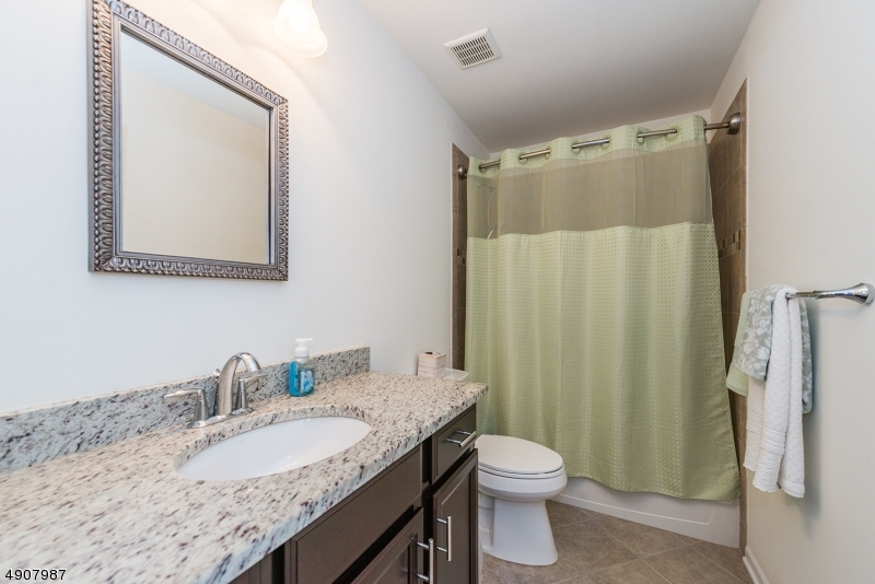 Mountain Ridge - Residential