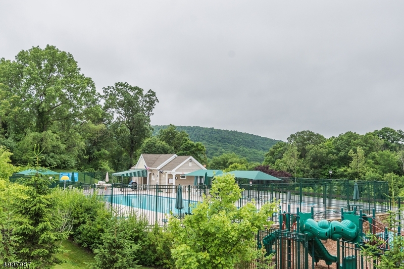 Mountain Ridge - Residential