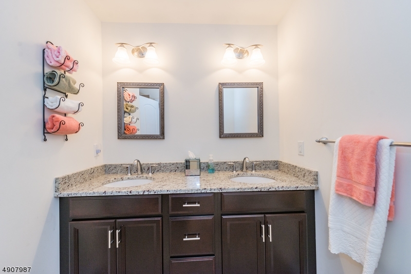 Mountain Ridge - Residential