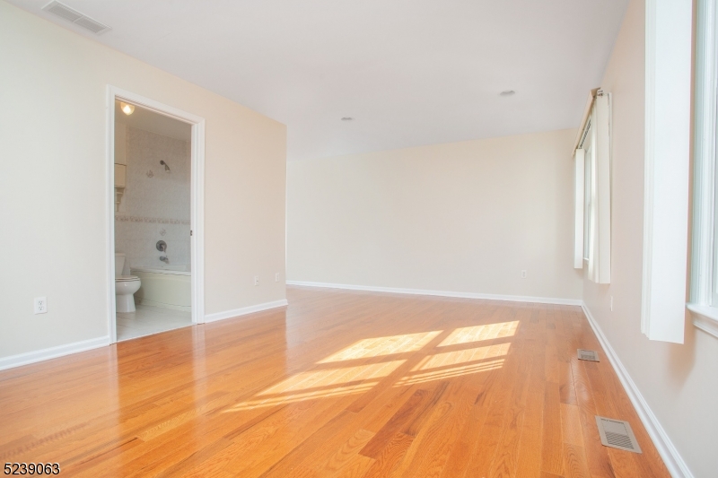 Glenmont Commons - Residential Lease