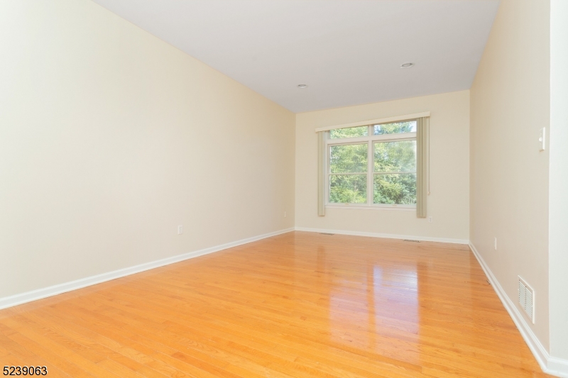 Glenmont Commons - Residential Lease